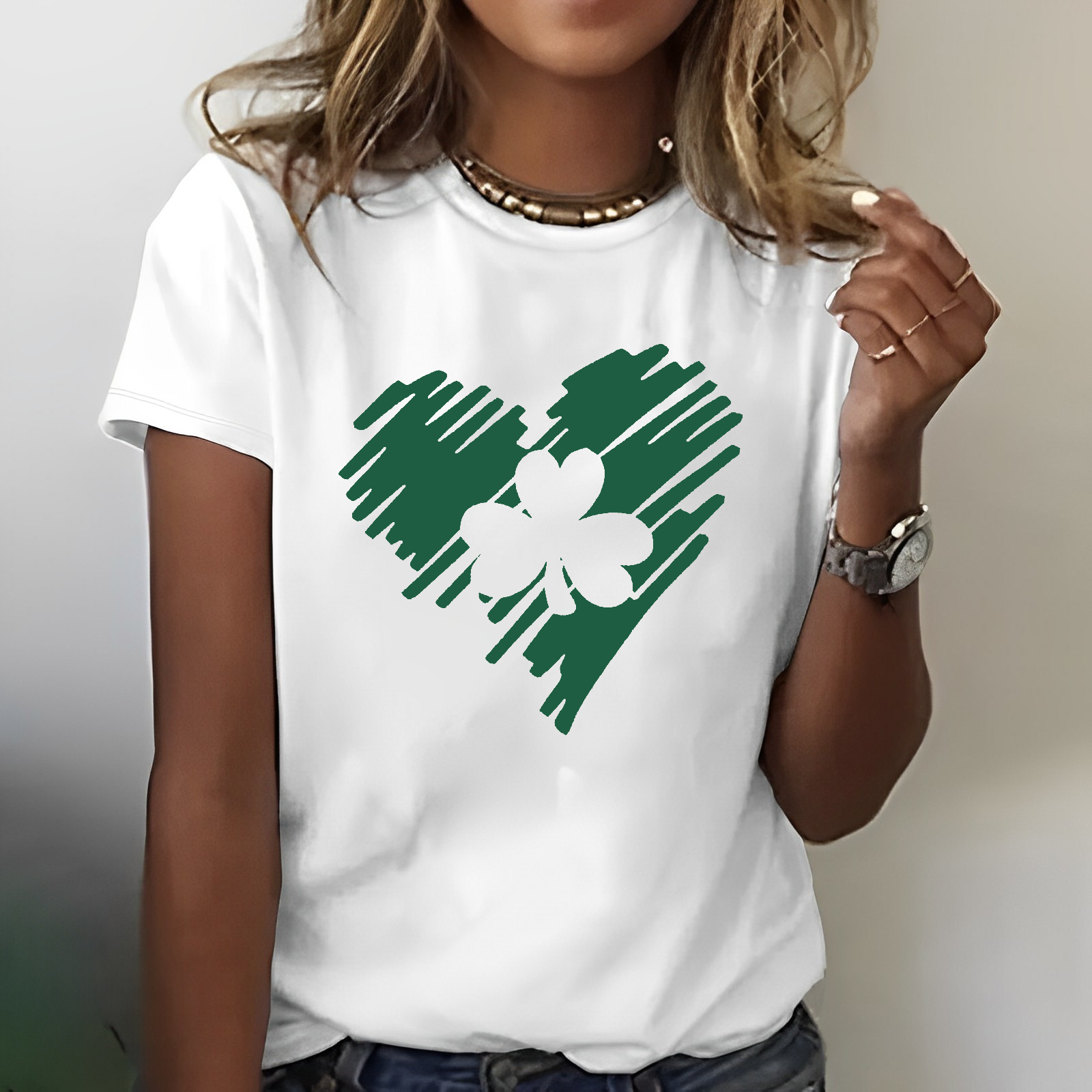 St. Patrick's Day Hand Drawn Heart Shamrock Print Women T-shirt