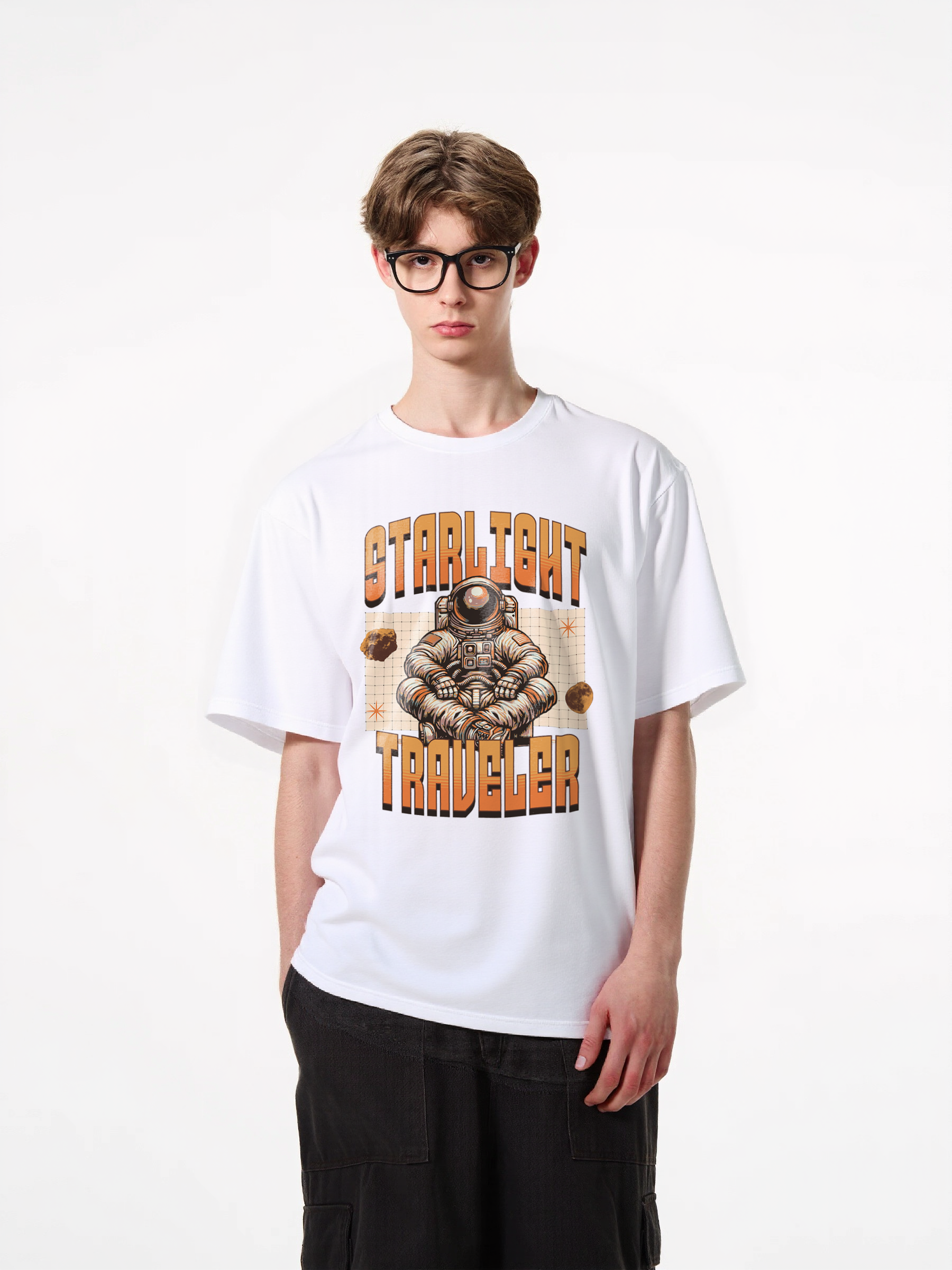 1pcs Starlight Traveler Astronaut Print T Shirt, Trendy Graphic Design, 180g Pure Cotton, Various Colors Available, Comfortable Fit, Perfect for Space Enthusiasts and Trendsetters alike. Must-Have Casual T-Shirts for Men Custom