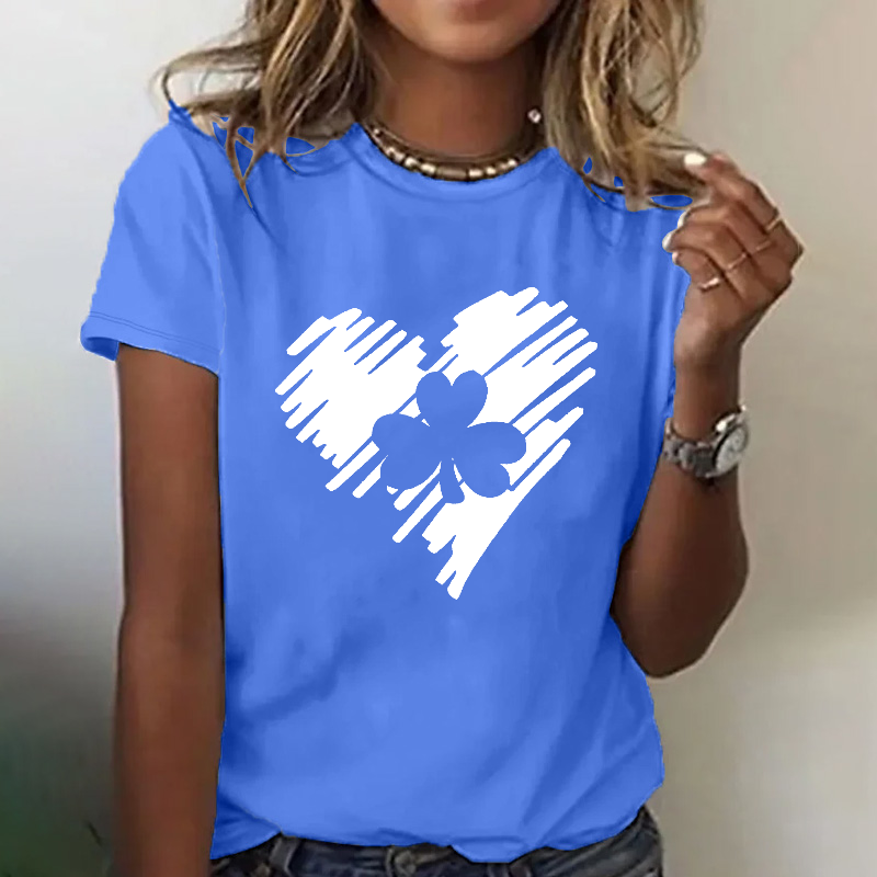 St. Patrick's Day Hand Drawn Heart Shamrock Print Women T-shirt
