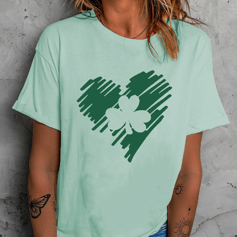 St. Patrick's Day Hand Drawn Heart Shamrock Print Women T-shirt